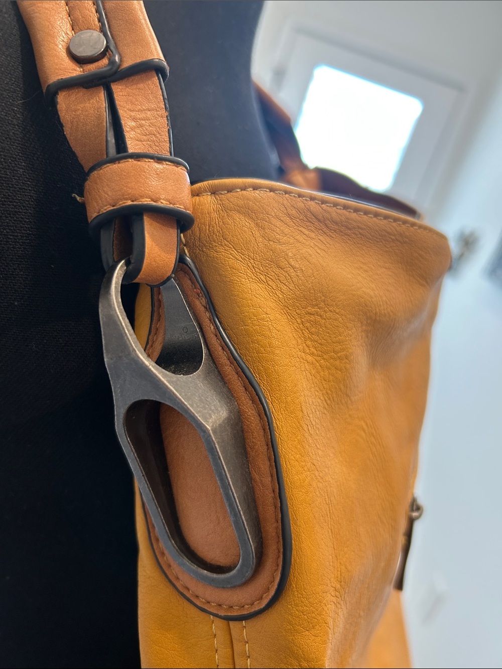 Mustard Yellow Hobo Style Shoulder Bag Faux Leather Slouchy Gold Yellow - Picture 4 of 11